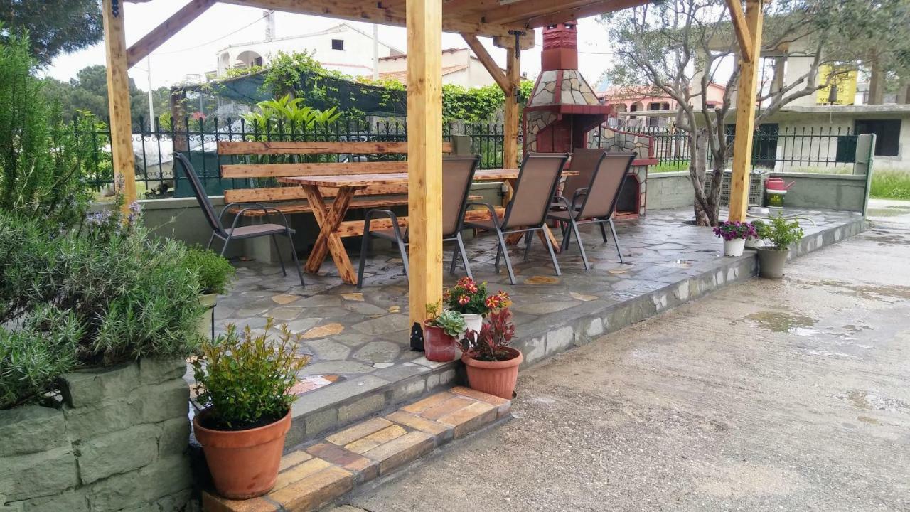Politakis Apartment 케라모티 외부 사진